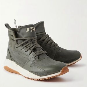 Athletic Propulsion Labs Women's Green Techloom
defenders sneakers women Sz 6.0